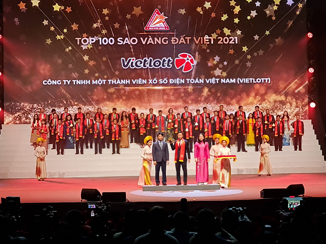Vietlott đạt giải thưởng Top 100 Sao Vàng Đất Việt 